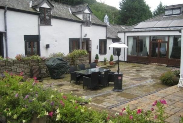 Tal-y-Cafn House | Libbylyn