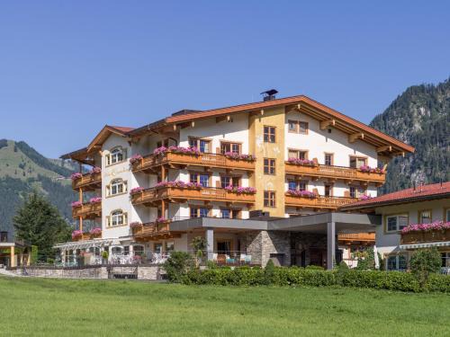 Pertisau Hotel | Liebes Caroline 4-Sterne-Hotel