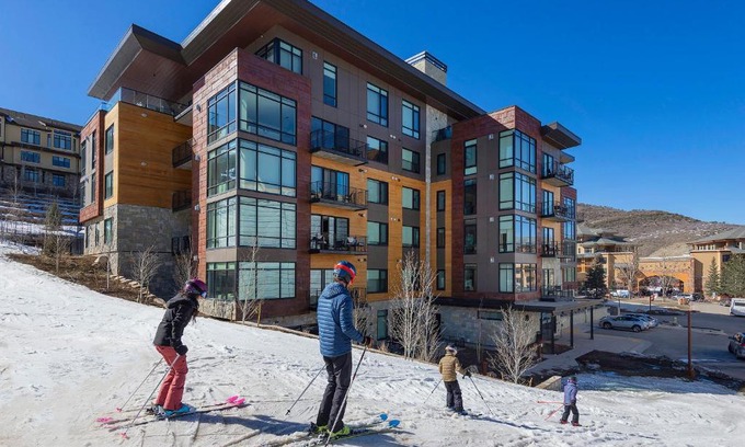 Park City Resort | Lift by All Seasons Resort Lodging