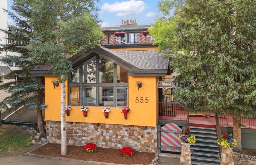 Vail House | Lift House Lodge, Downtown Lionshead Remodeled Studio Condo