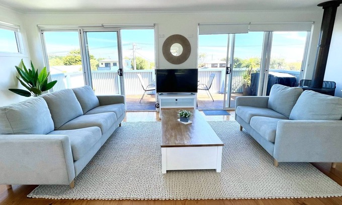 Sunset Strip House | Light and bright 4 bedroom home, close to beach
