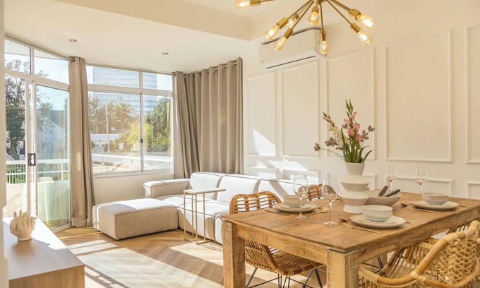 Three Anchor Bay Apartment | Light-Filled Sea Point Apt | Pool and Coastal Stay
