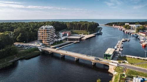 Mrzezyno Apartment | Lighthouse, Sun & Snow