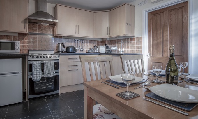 Amroth Cottage | Lilac Cottage - 1 Bed Cottage - Amroth