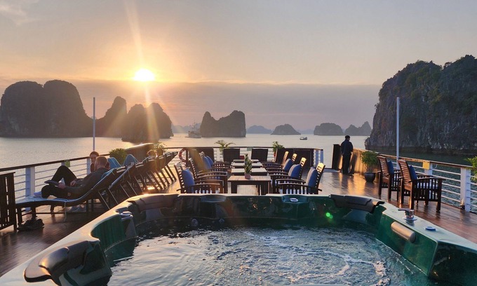 Cat Hai Hotel | Lily Cruise