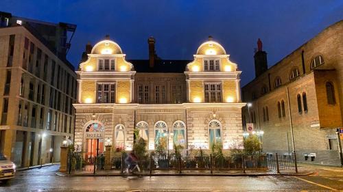 Limehouse Hotel | Limehouse Library Hotel