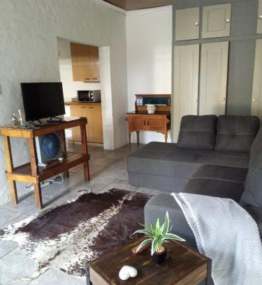 Beaufort West Apartment | Linga Longa