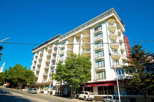 Buyukcekmece Hotel | Lion City Hotel