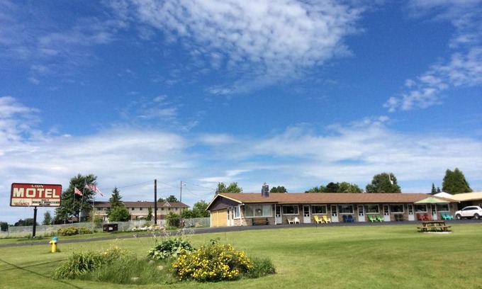 Long Sault Hotel | Lion Motel