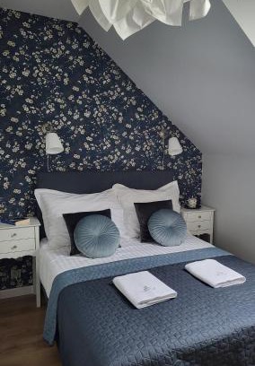 Zator House | Lipowy Zakątek - domki blisko Energylandii i stacji PKP w Zatorze