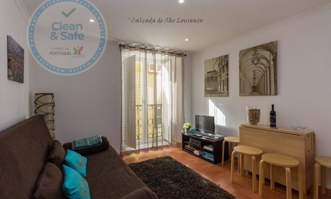 Sao Cristovao e Sao Lourenco Apartment | Lisbon - Central Apartment in Historic District