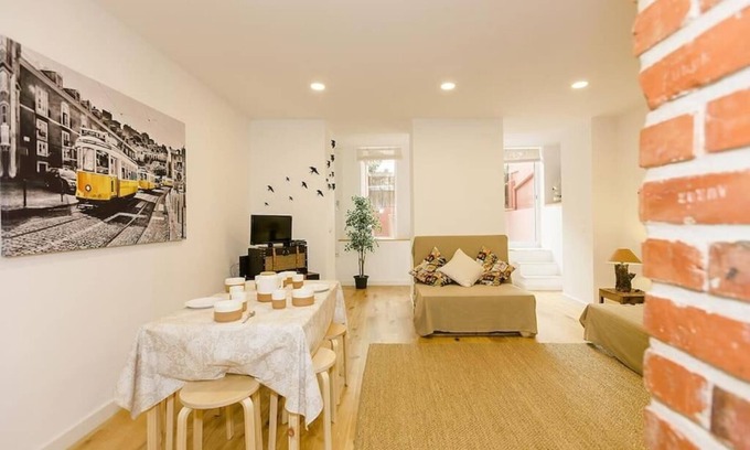 Sao Jorge de Arroios Apartment | Lisbon Place - Historic center with terrace