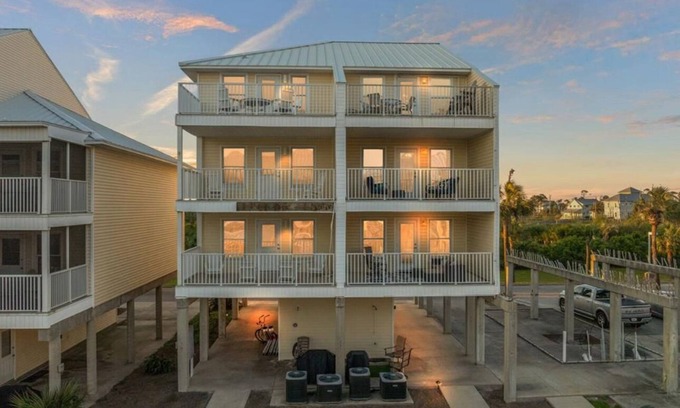 Port St. Joe House | Literally 295 STEPS to the Gulf PETS WELCOME Personal Elevator Amazing Views