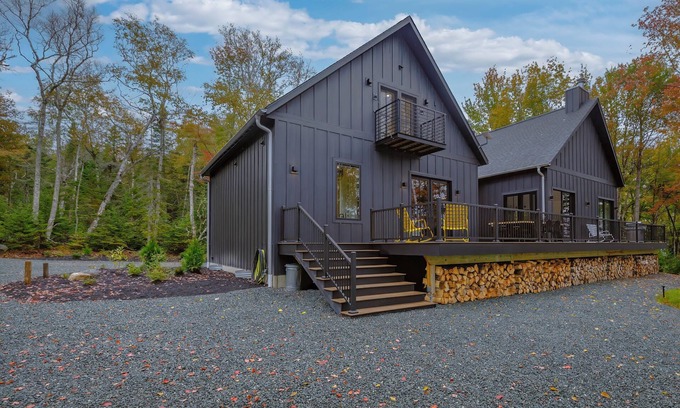 Steuben House | Little Acadia Shores - 3-bedroom Oceanfront home near Acadia with fitness room