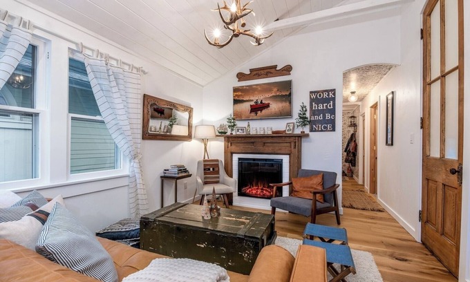 Russells Point House | Little Blue Bungalow - Amazing Views + Boat Dock!