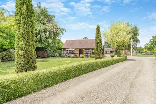 Little Hereford House | Little Gable
