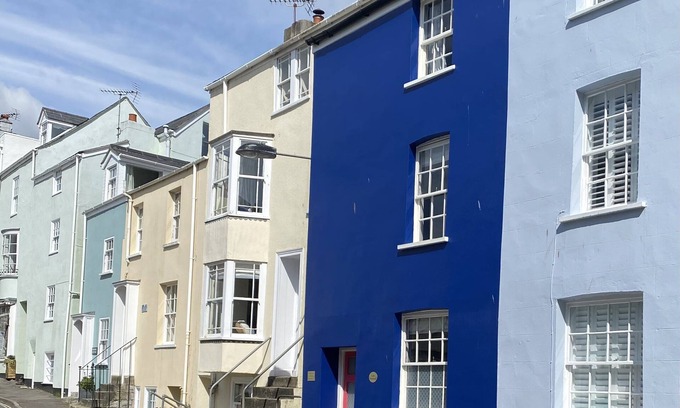 Lyme Regis House | Little Monmouth, Lyme Regis Old Town, 4 bed, parking, pet friendly