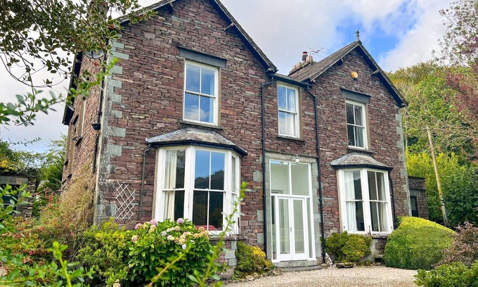 Grasmere Cottage | Little Parrock, Grasmere sleeps 10 with mountain views