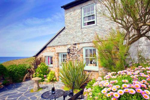 Sennen Cove House | Little Petra, Cottage With Garden, Superb SeaViews in Amazing Location