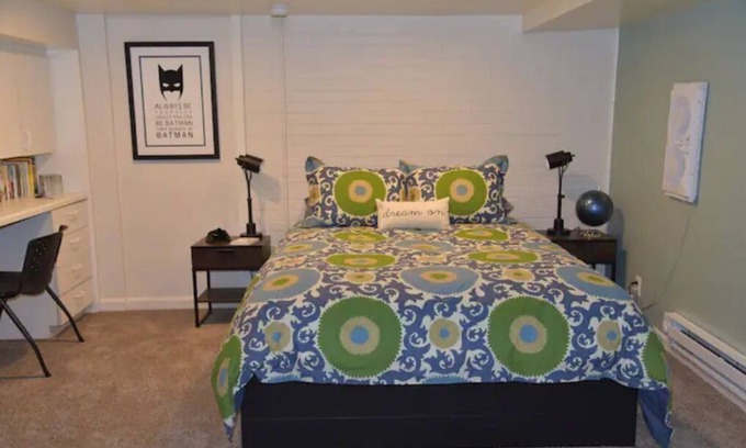 Lower Avenues Apartment | LITTLE SALT FRAN AND THE BAT CAVEn - NEW TO VRBO - 5 STAR FAVORITE OTHER SITE