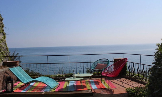 Andora Villa | LITTLE VILLA C21 Pool, parking, wifi, jacuzzi, big terrace, private beach