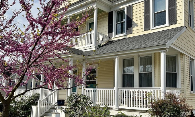Manasquan Apartment | Live Like a Local - Best of Both Worlds Summer Rental - Manasquan Town & Beach!