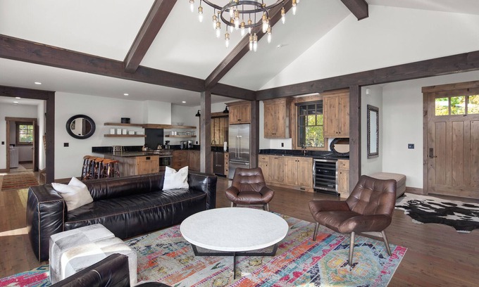 Whitefish Apartment | Live the Lodge Life | Luxe Home Near Trails, Lake & Spa Amenities