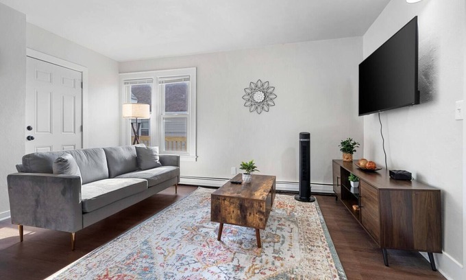 Green Bay Apartment | Live. Work. Play. Downtown Green Bay!