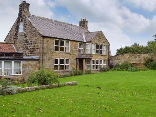 Loftus House | Liverton Lodge Farmhouse