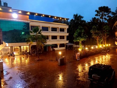 Kunnamkulam Hotel | Liwa Tower Hotel & Business Center