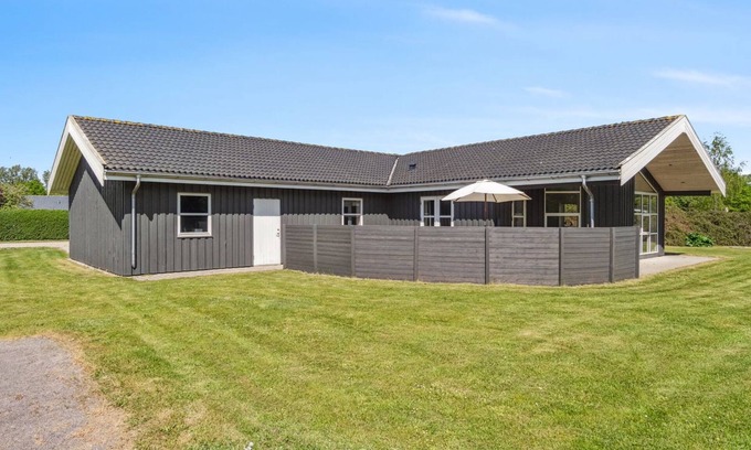 Storvorde House | "Ljupco" - 500m to the fjord by Interhome