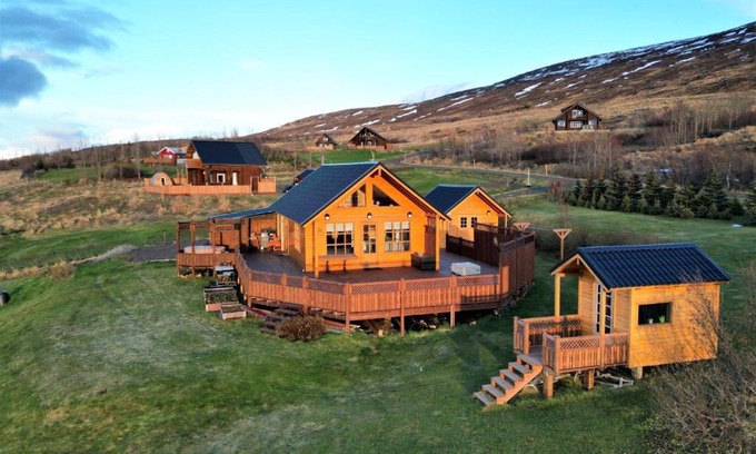 Akureyri House | LL Properties - Cabin With Amazing View