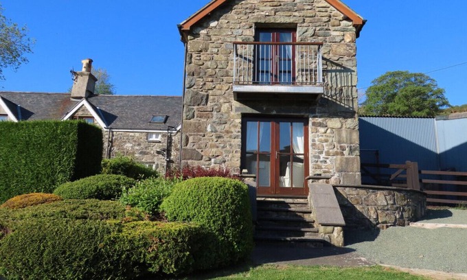 Dolgellau House | Llety Tyddynmawr - One Bedroom House, Sleeps 2