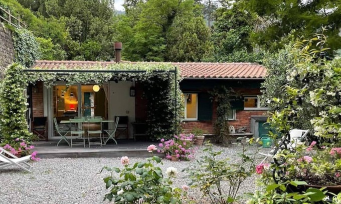Cinque Terre Villa | Lo Sceriffo delightful villa in dreamy garden A/C