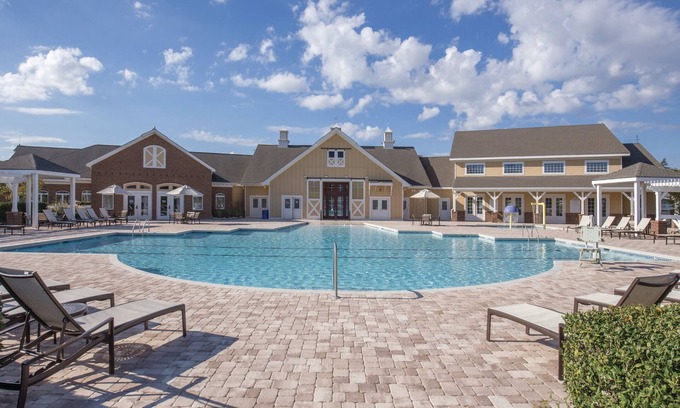 Williamsburg Resort | LOCAL HOST! Family Friendly Condo at Governor's Green. Prime Location-Pools!