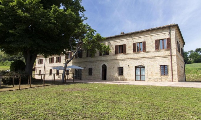 Fano Hotel | Locanda di Montegiove