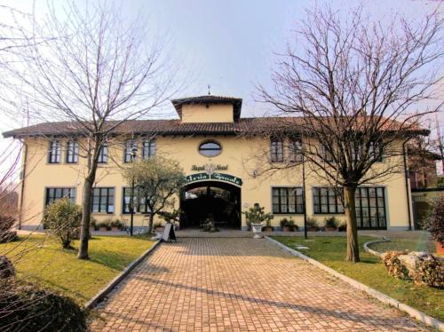 Osnago House | Locanda Papà Nenè