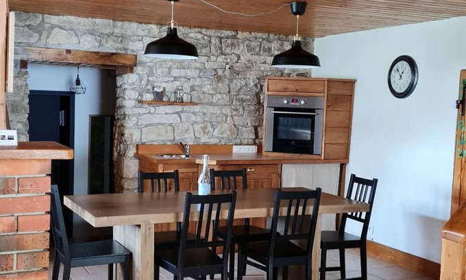 Ney House | Located in the heart of the Jura, close to lakes and waterfalls!
