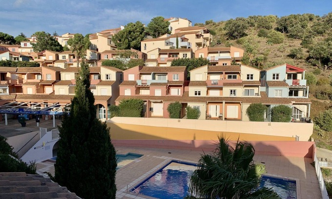 Cerbere Apartment | Location Appartement Cerbère, vue mer et piscine (66290) 4 people