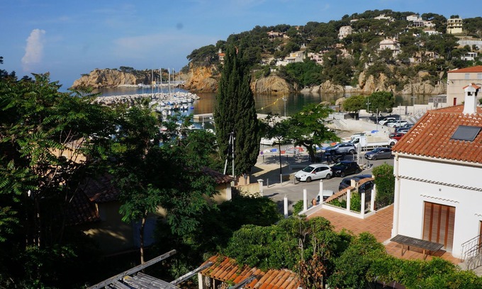 Ensues-la-Redonne Condo | Location Saisonnière Dans la Calanque de la Redonne