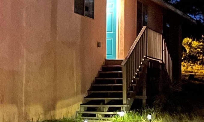 Tyrone Apartment | Location very convenient. Available for extended stay rates.