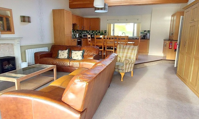 Kinloch Rannoch Apartment | Loch Rannoch Eagle Lodge