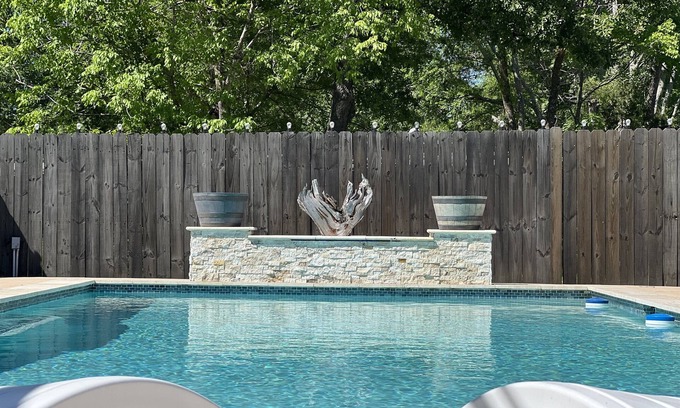 Yantis Apartment | Lodge #1 w Pool, Game Room, 1/2 Mile to Boat Ramps