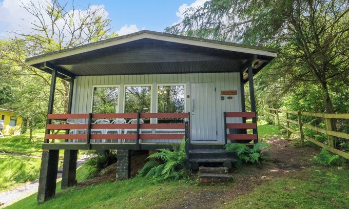 Lamlash Cottage | LODGE 6 - "ALDER", family friendly in Lamlash, Isle Of Arran
