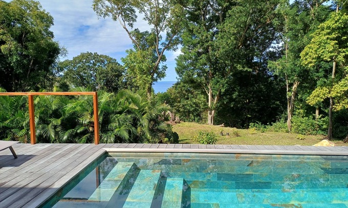 Deshaies Villa | Lodge Belle Nature, Piscine Privée,grand Jardin. 900m de la Plage de Grande Anse