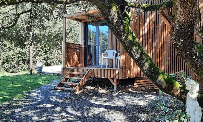 Brousses-et-Villaret Bed & Breakfast | Lodge sous les chênes en montagne noire/Carcassonne