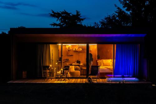 Premilhat House | Lodges d'Exception avec jacuzzi privé I Montluçon I Auvergne