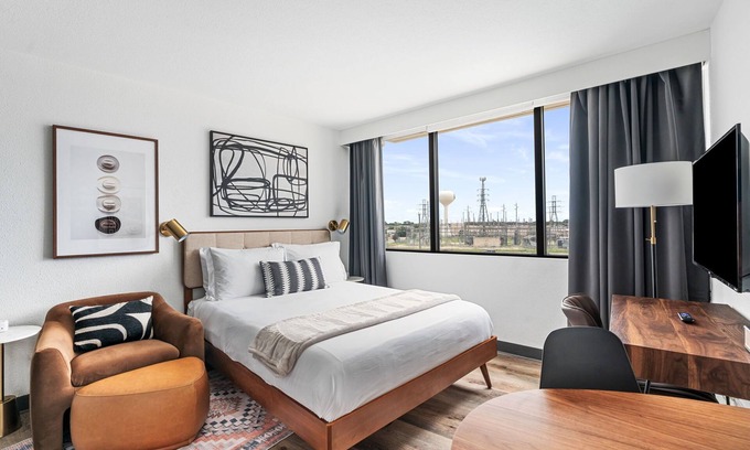 Greenway Plaza-Upper Kirby Apartment | Lodgeur | Studio near Greenway Plaza | Upper Kirby