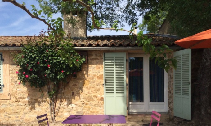 Ollieres Cottage | Lodging "CYPRES" 4 pers the vineyards of Provence