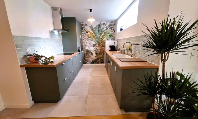 Montreuil Apartment | Loft 70m², au Calme au Milieu des Jardins, Grand Confort